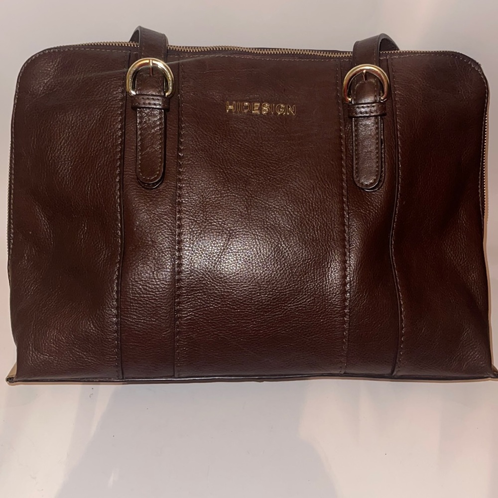 HIDESIGN Leather briefcase bag.